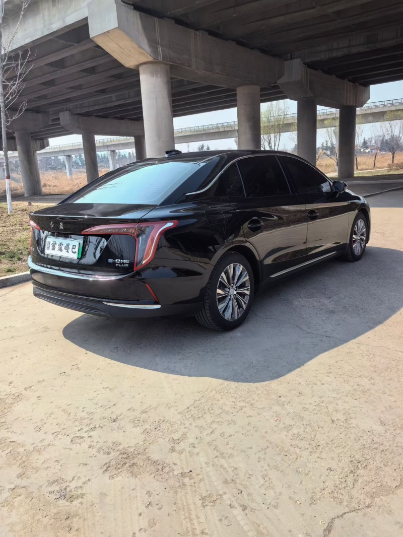 青岛24年红旗E-QM57