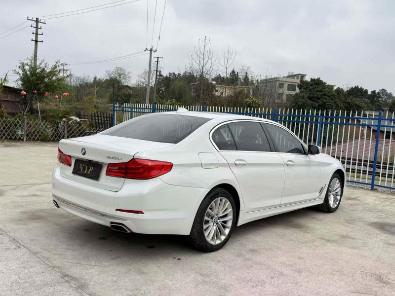 张家界19年宝马5系7