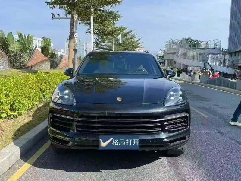 深圳18年保时捷卡宴1