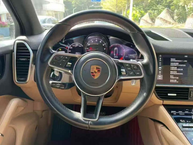 深圳18年保时捷卡宴8