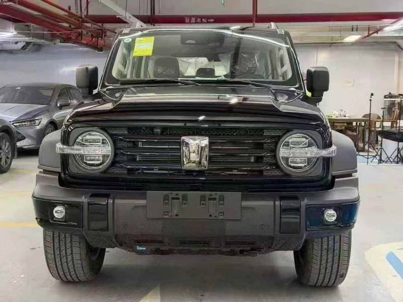 广州26年长城汽车坦克1