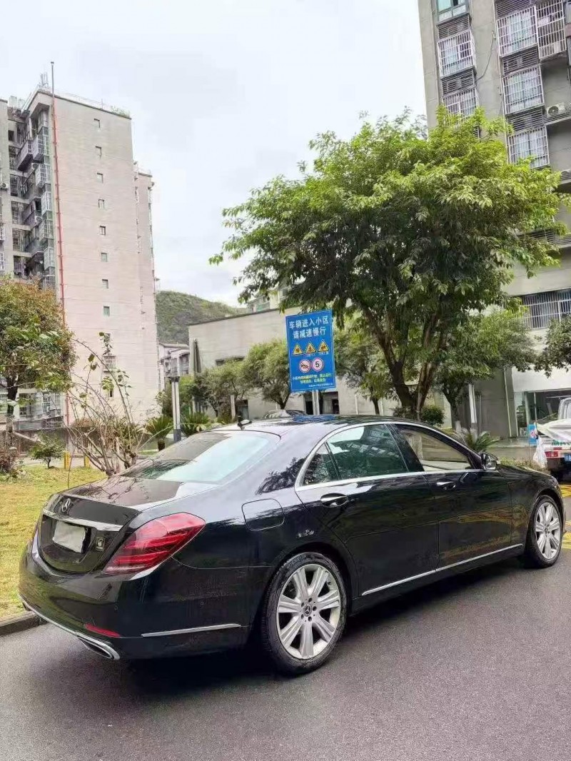 重庆19年奔驰S8