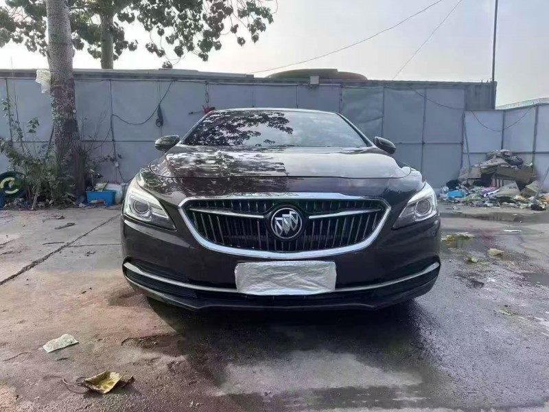 青岛16年别克君越1