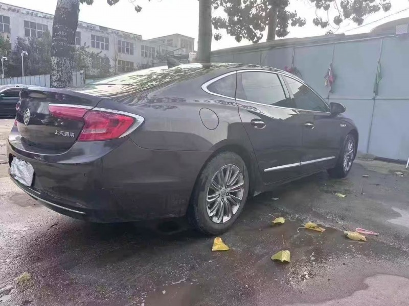 青岛16年别克君越7