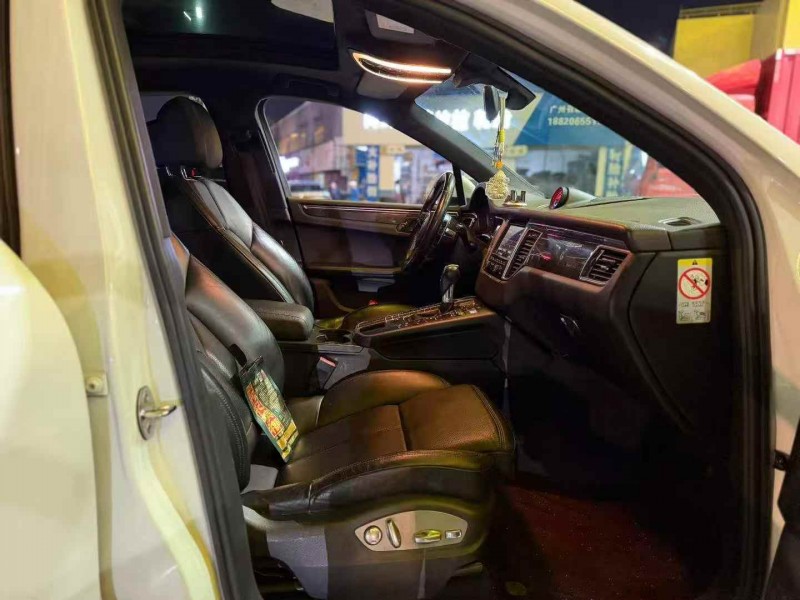 广州15年保时捷Macan6