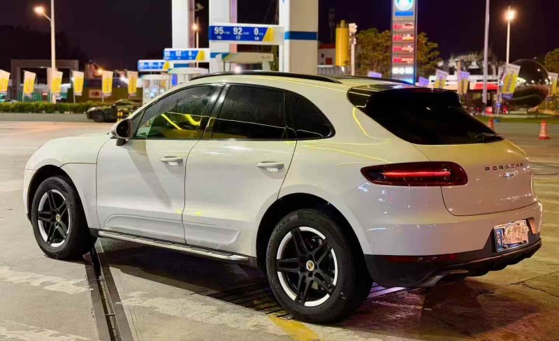 广州15年保时捷Macan7
