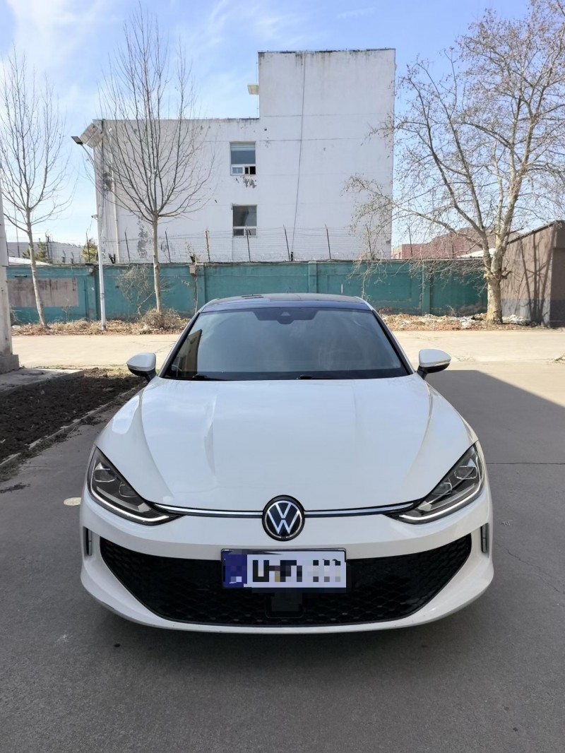 青岛22年大众凌渡1