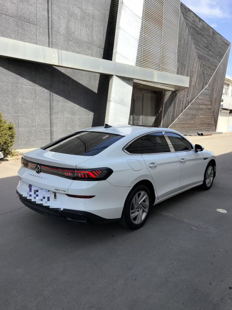 青岛22年大众凌渡7