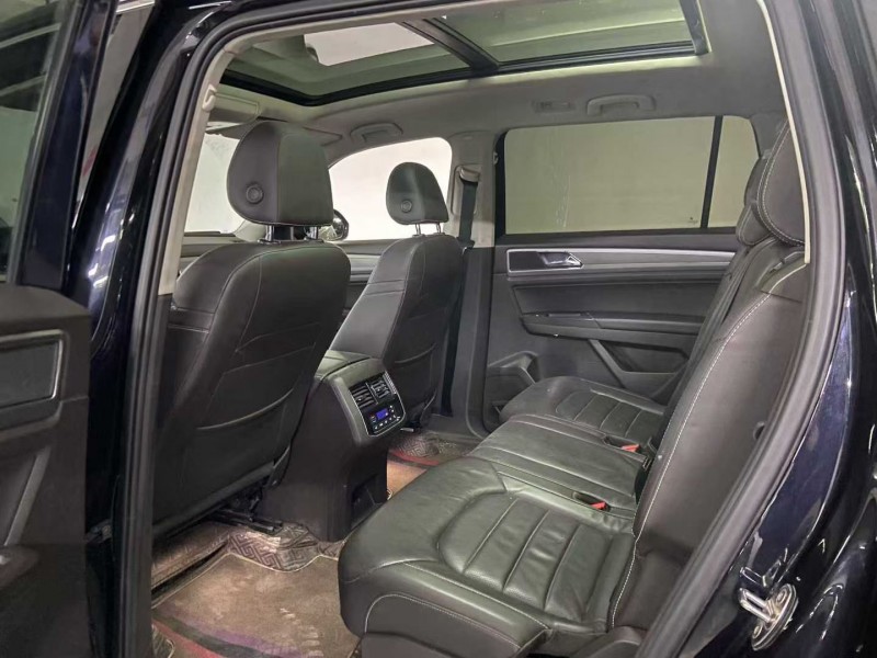 成都18年大众途昂4