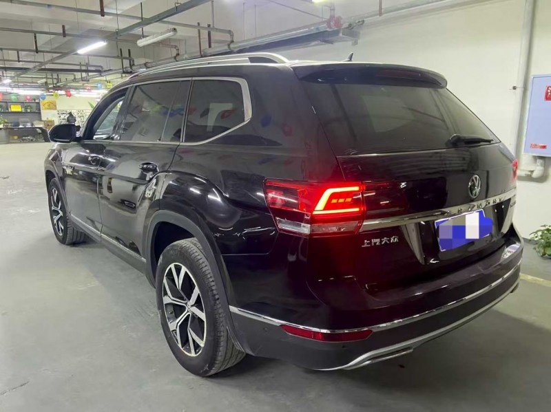 成都18年大众途昂6