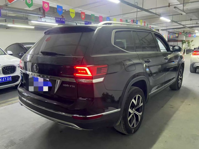 成都18年大众途昂7