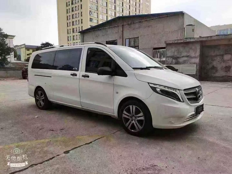 連云港17年奔馳威霆2