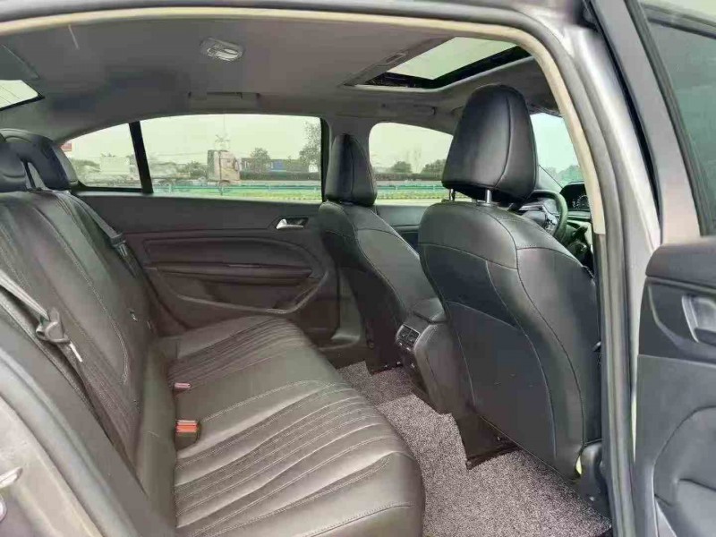 荆州23年东风标致7