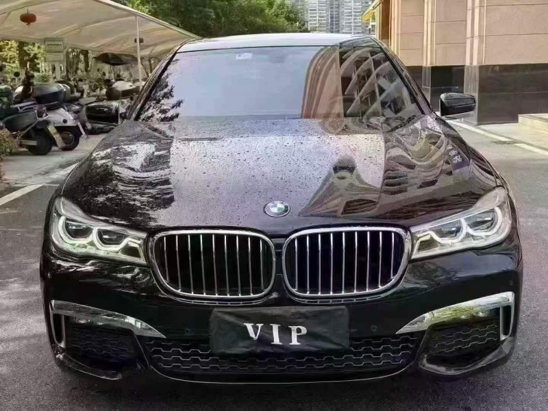 赣州17年宝马7系1