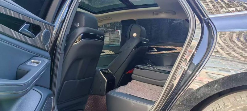 昆明23年红旗H95