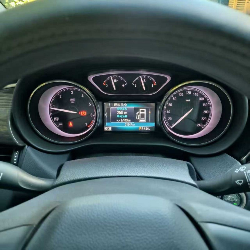 昆明21年别克昂科威5