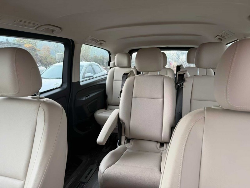 昆明16年奔馳威霆6