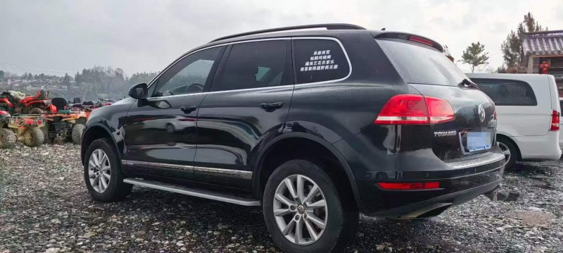 昆明13年大众途锐8