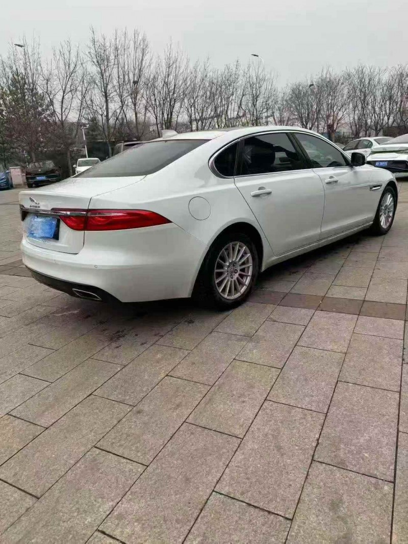 承德17年捷豹XFL7