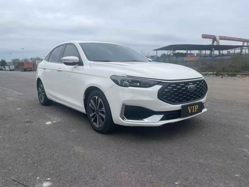 广州22年福特福睿斯3