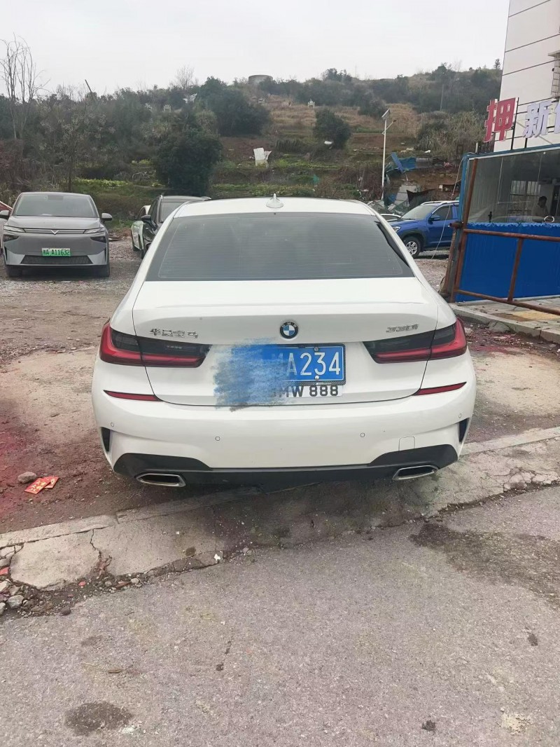 娄底22年宝马3系7