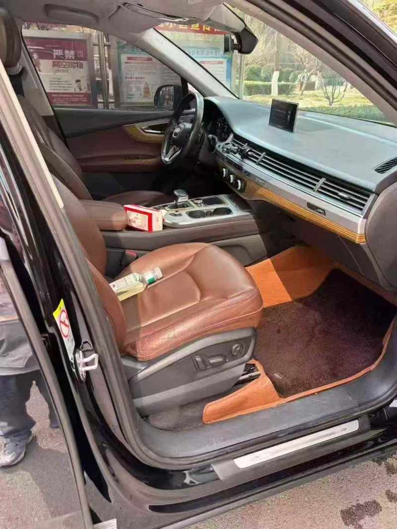 承德19年奥迪Q76