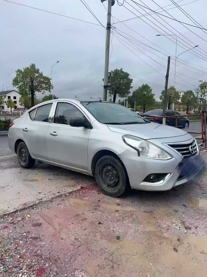 娄底16年日产阳光2