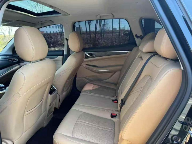 济宁24年东风蓝电E55