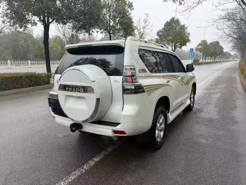 邵阳16年丰田普拉多7