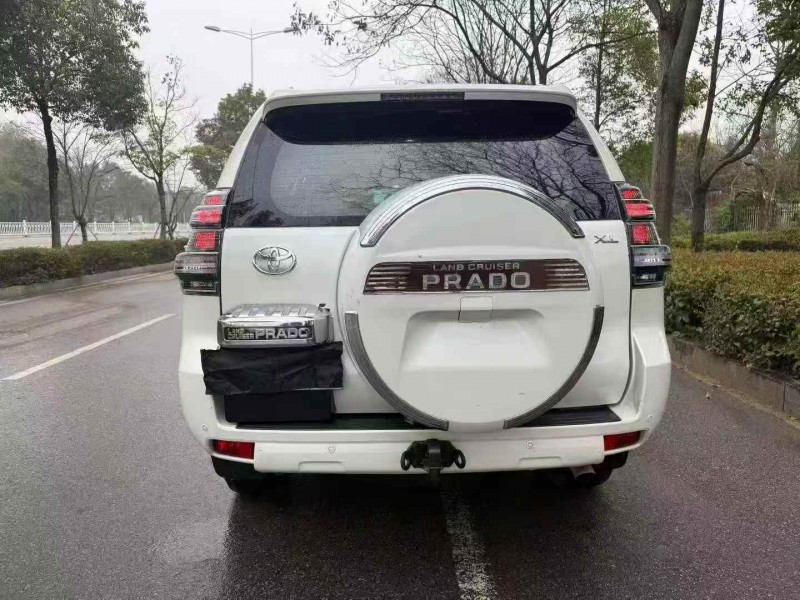 邵阳16年丰田普拉多8