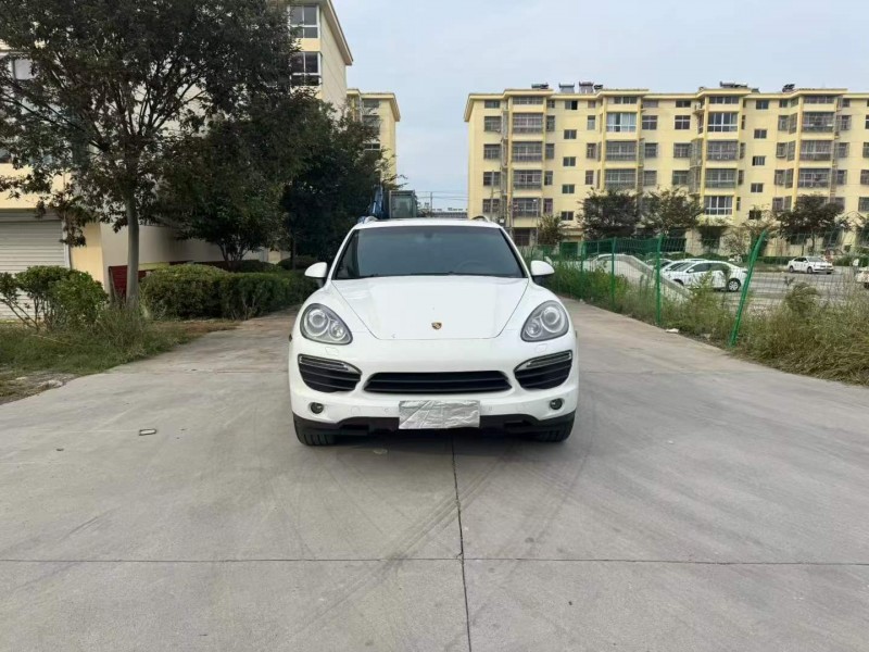 徐州14年保时捷卡宴1