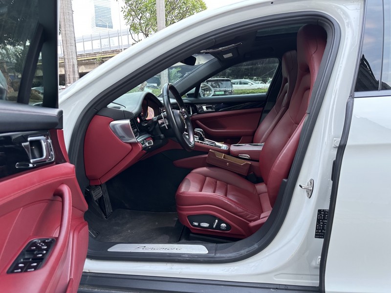 东莞21年保时捷帕拉梅拉6