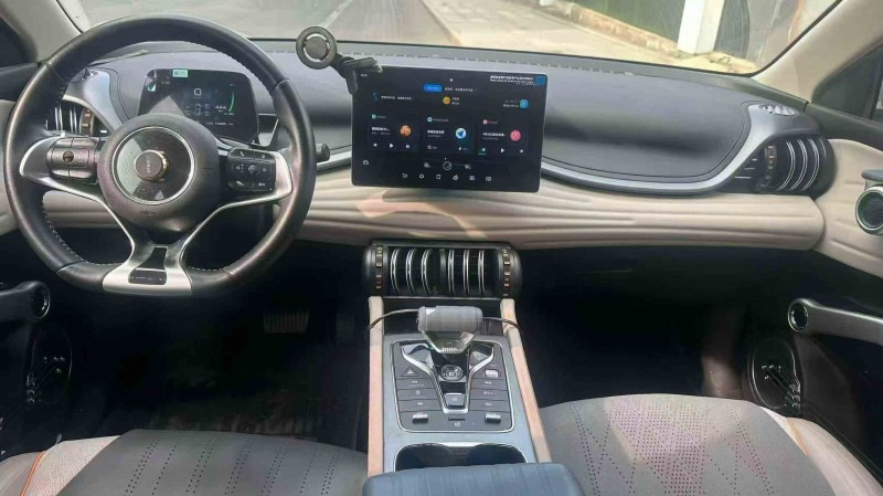 東營24年比亞迪元5