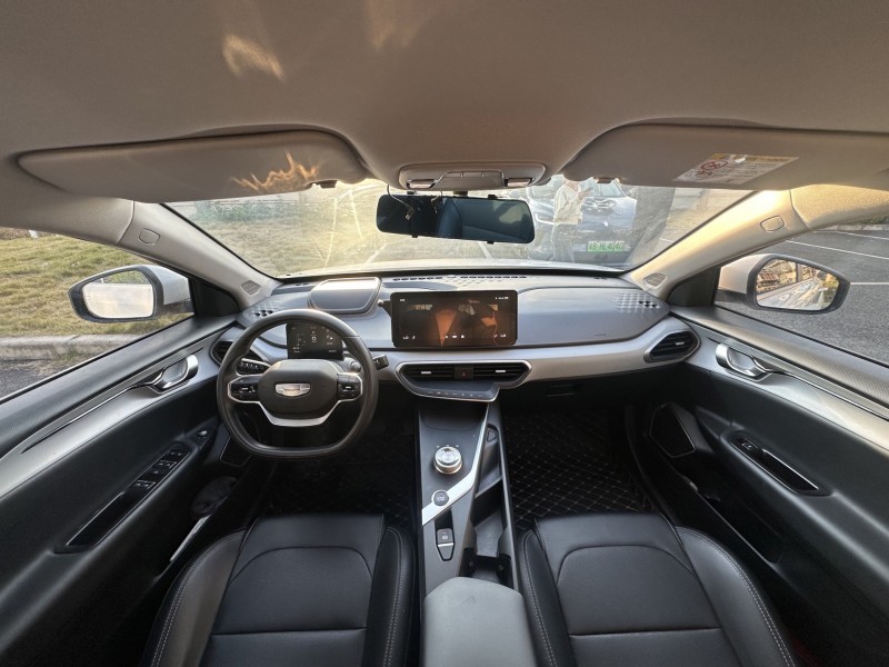 广州22年吉利几何3