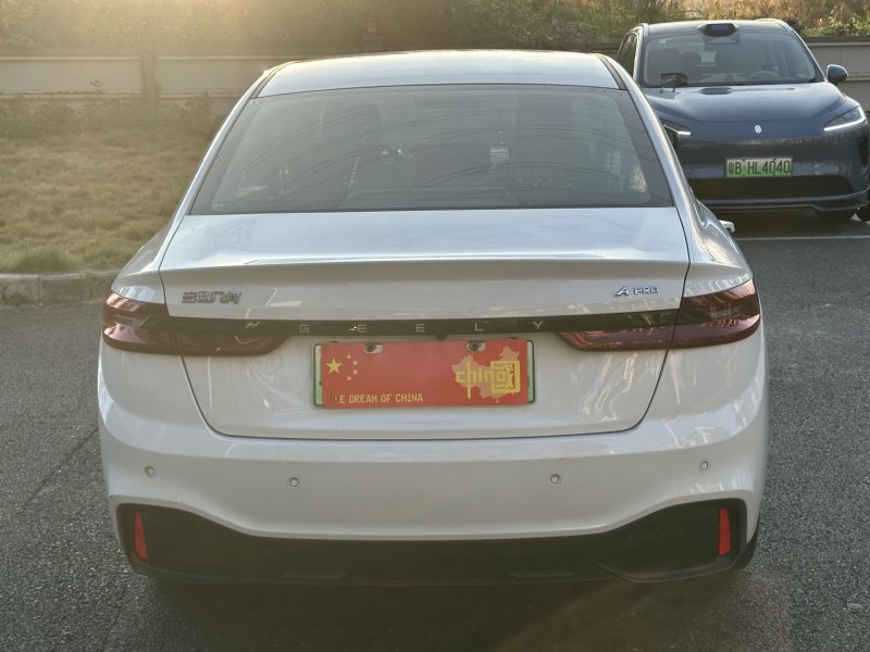 广州22年吉利几何4