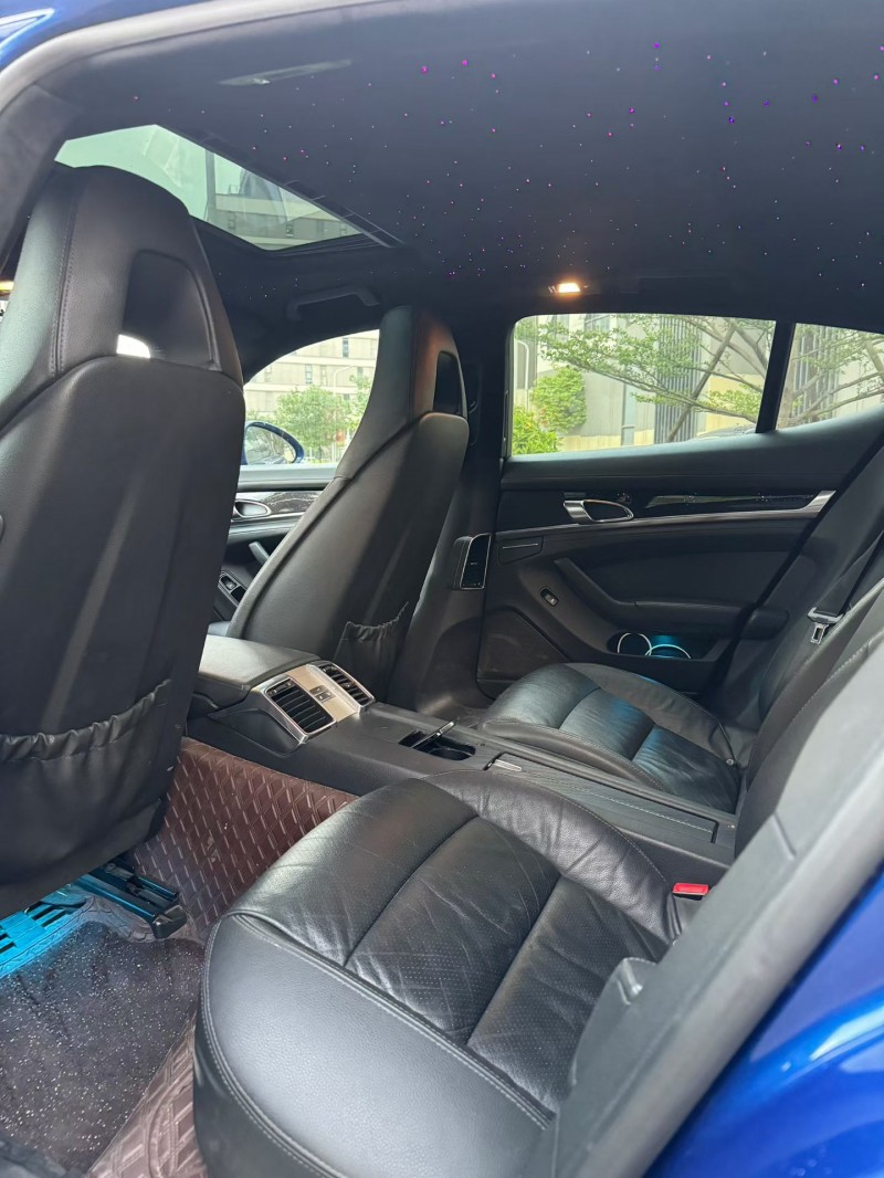 广州22年保时捷帕拉梅拉5