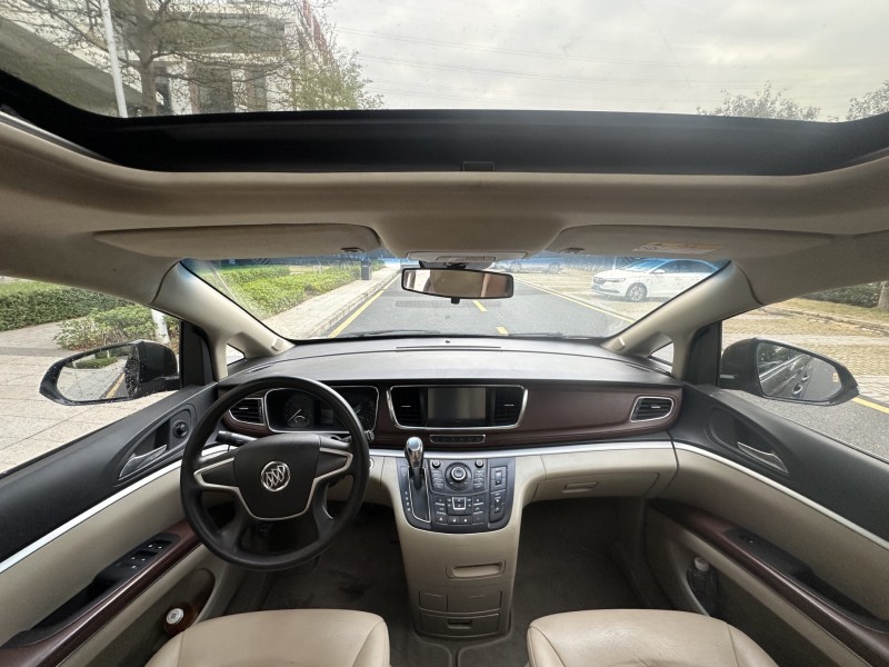 广州15年别克GL84