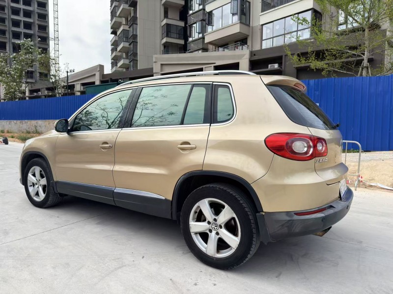 桂林12年大众途观5