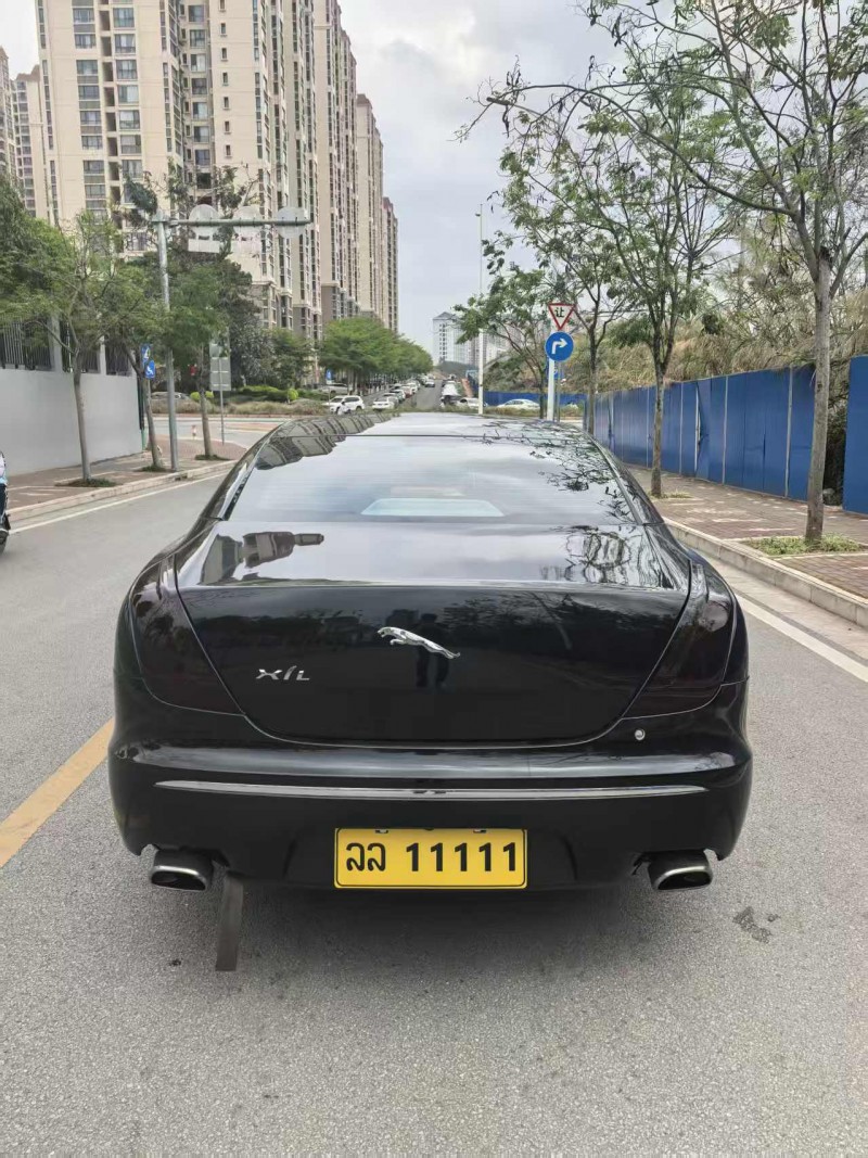 南宁12年捷豹XJ9