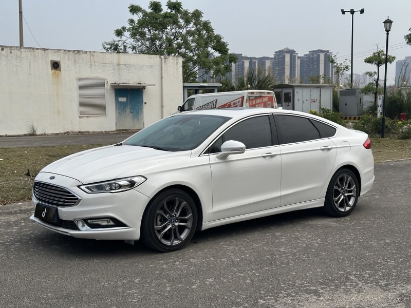 桂林18年福特蒙迪欧2