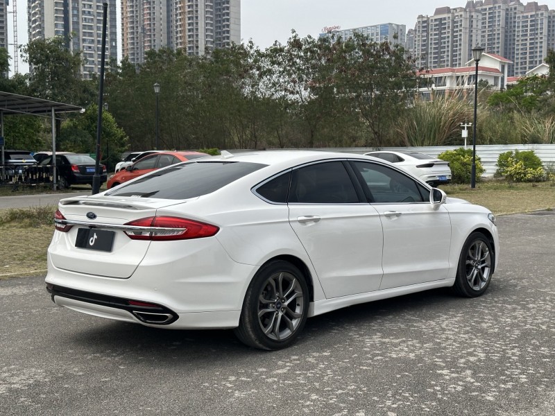 桂林18年福特蒙迪欧8