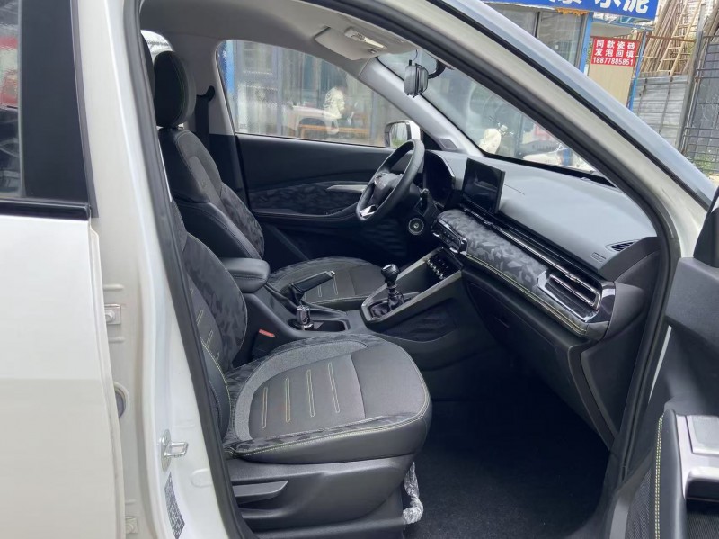 南宁20年宝骏RS38