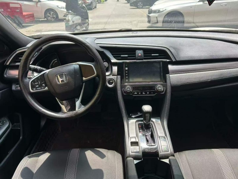 桂林21年本田思域3