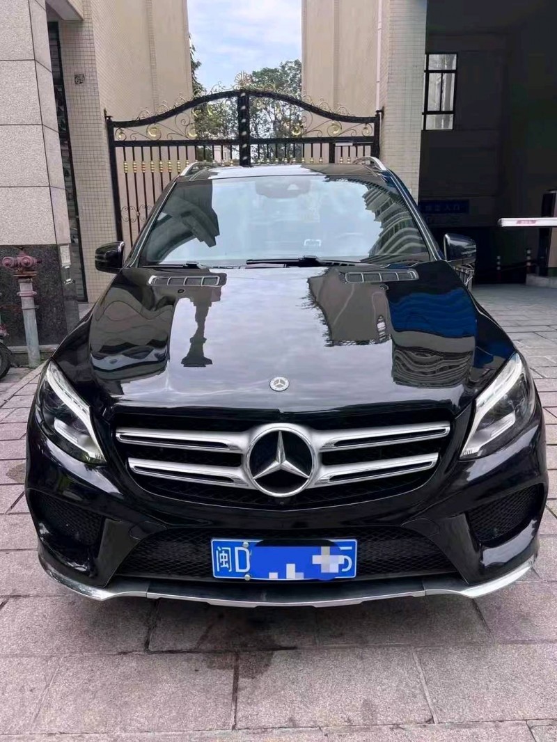 揭阳19年奔驰GLE1