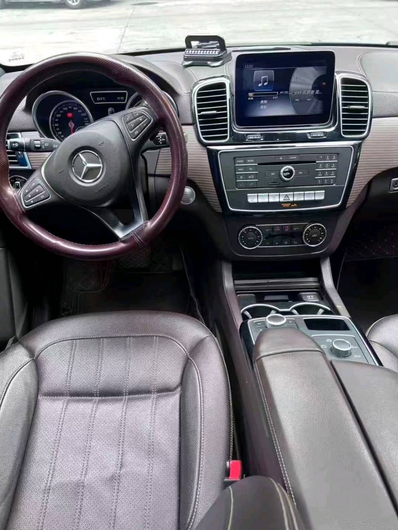 揭阳19年奔驰GLE7