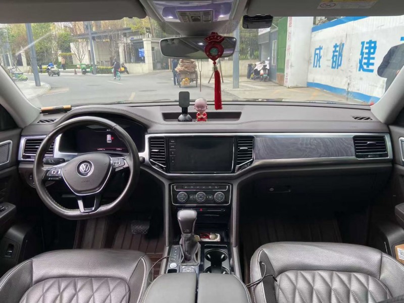 成都19年大众途昂6
