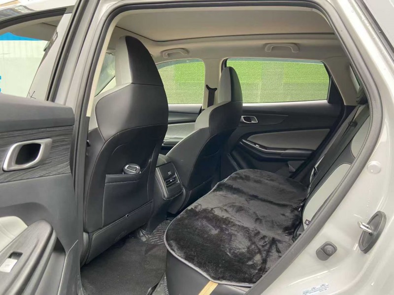 成都24年长安汽车启源5