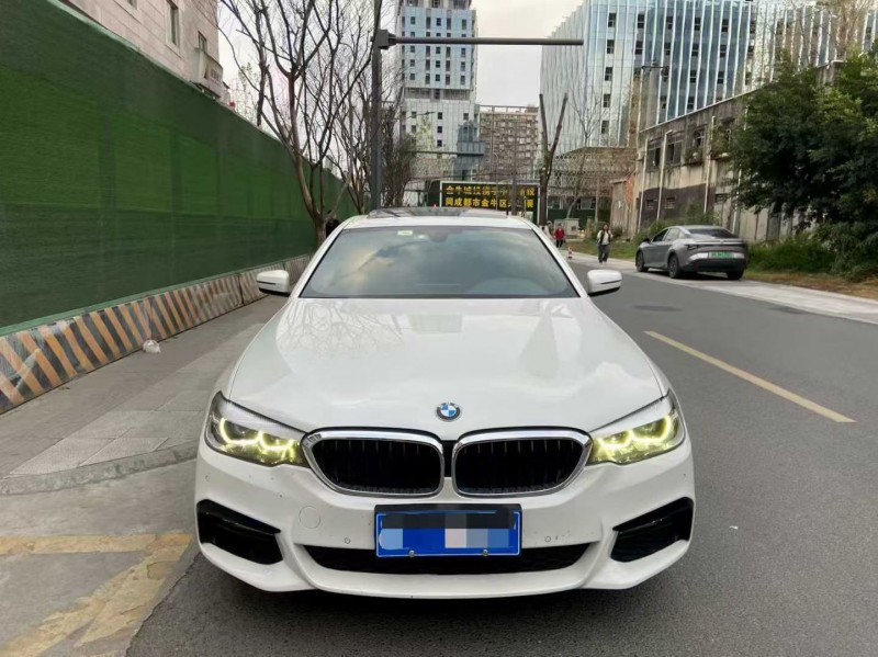 成都18年宝马5系1