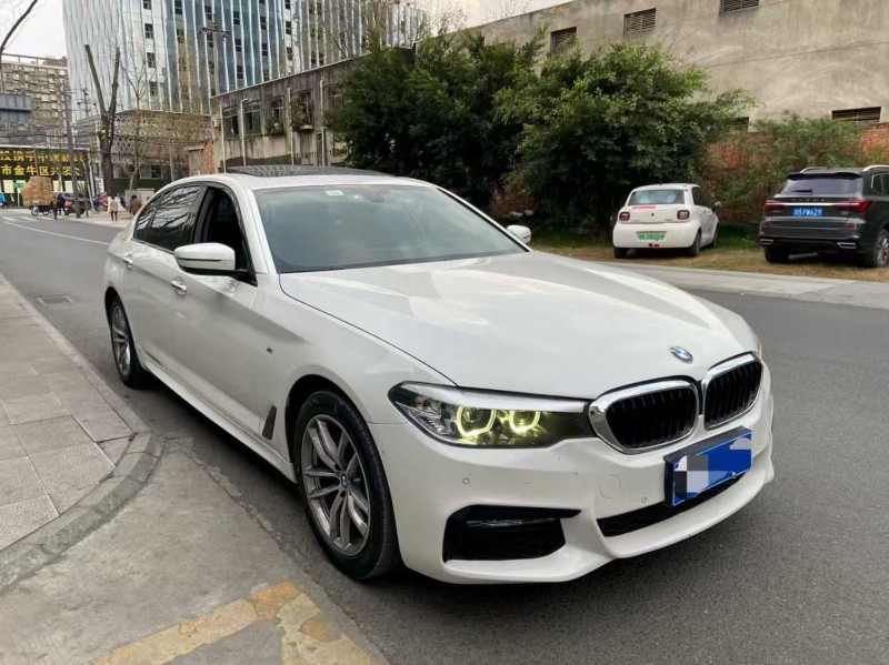 成都18年宝马5系2