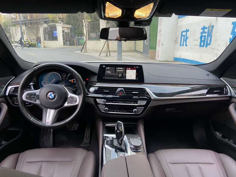 成都18年宝马5系6